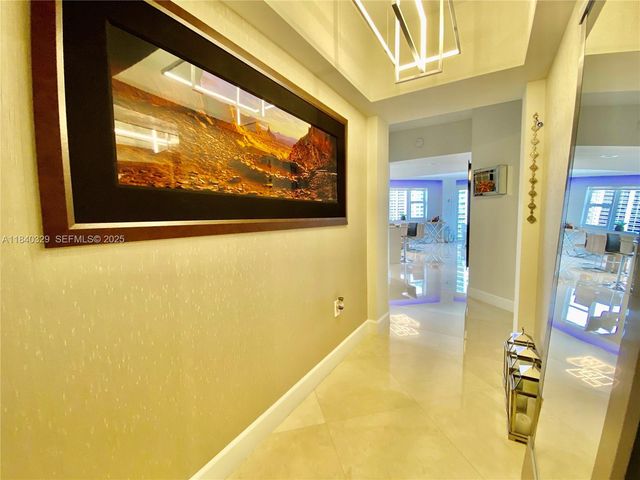 19900 E Country Club Drive 1220, Aventura, FL 33180