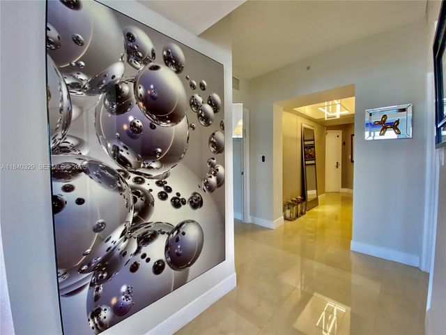 19900 E Country Club Drive 1220, Aventura, FL 33180