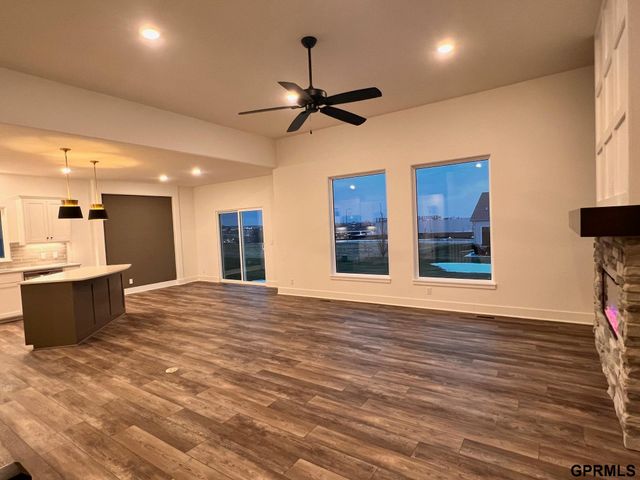 19820 Cinnamon Street, Gretna, NE 68135