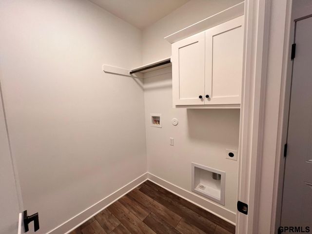 19820 Cinnamon Street, Gretna, NE 68135