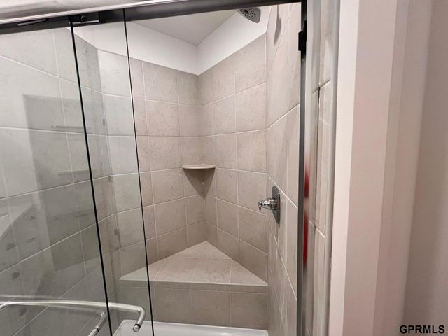 19820 Cinnamon Street, Gretna, NE 68135