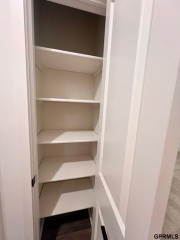 19820 Cinnamon Street, Gretna, NE 68135