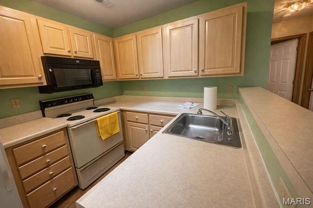 124 Inverness, Valley Park, MO 63088