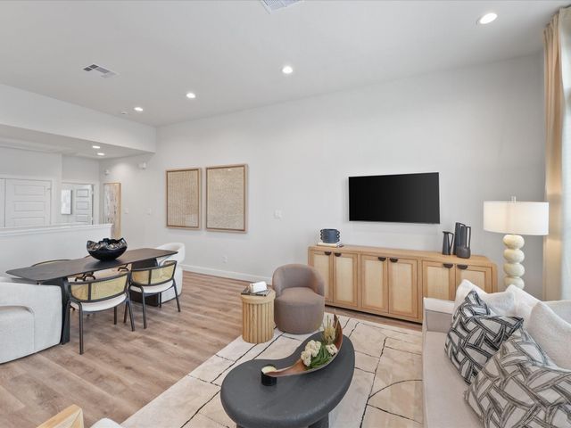 9217 Washington Heights, Houston, TX 77063