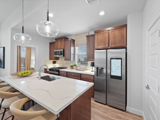 9217 Washington Heights, Houston, TX 77063