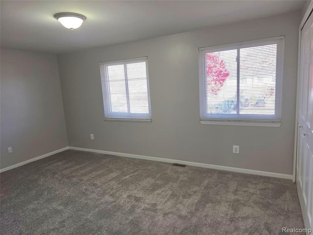 48570 Sugarbush Road 56, New Baltimore, MI 48047