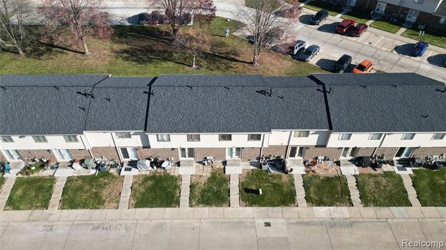 48570 Sugarbush Road 56, New Baltimore, MI 48047