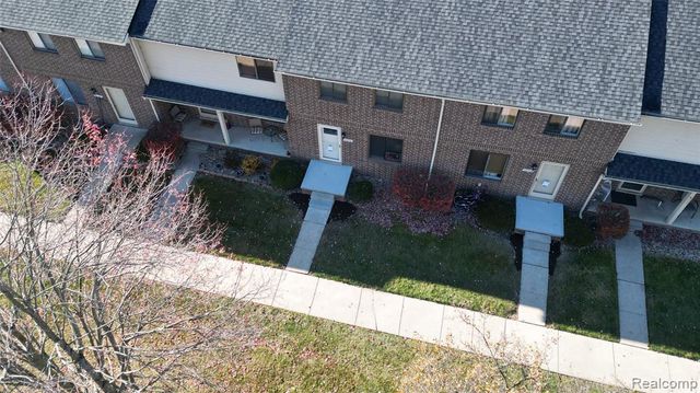 48570 Sugarbush Road 56, New Baltimore, MI 48047