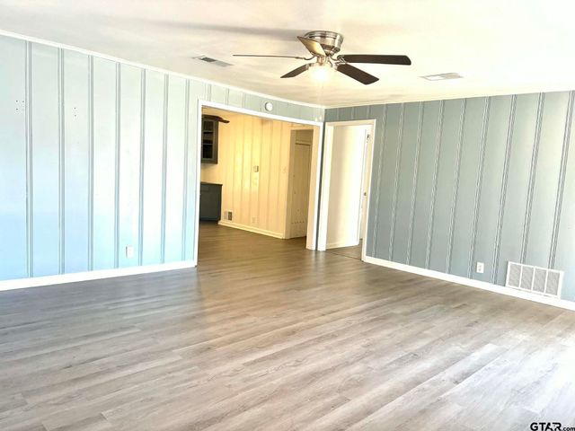 137 Ash Street, Pittsburg, TX 75686