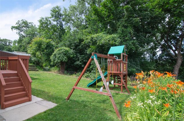 119 Candlewood Drive, Yonkers, NY 10710