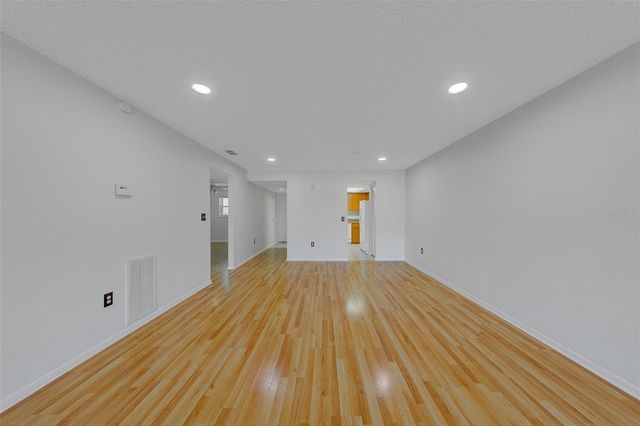 9881 113TH STREET 215, Seminole, FL 33772