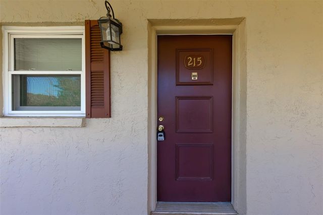 9881 113TH STREET 215, Seminole, FL 33772