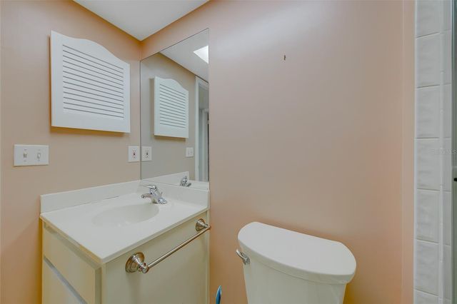 9881 113TH STREET 215, Seminole, FL 33772