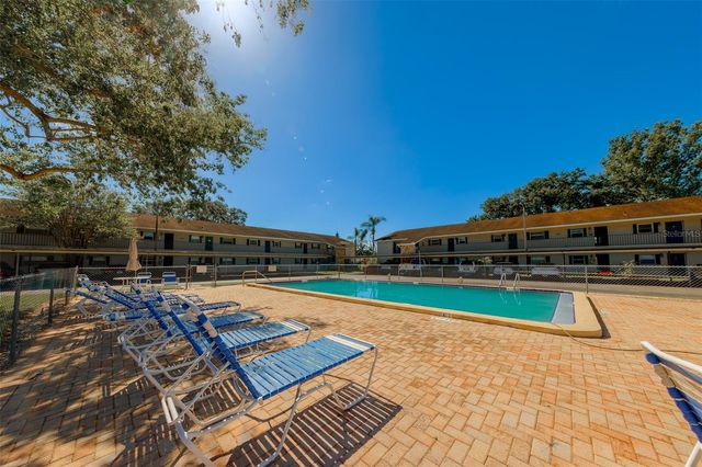 9881 113TH STREET 215, Seminole, FL 33772