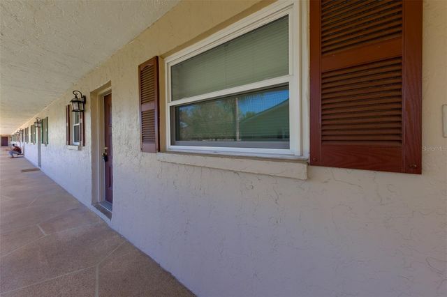 9881 113TH STREET 215, Seminole, FL 33772