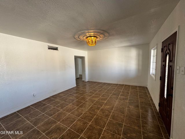 11601 valle bajo Road, Socorro, TX 79927