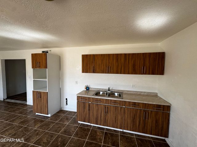 11601 valle bajo Road, Socorro, TX 79927
