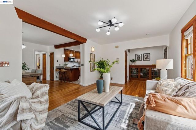 838 Dowling Blvd, San Leandro, CA 94577