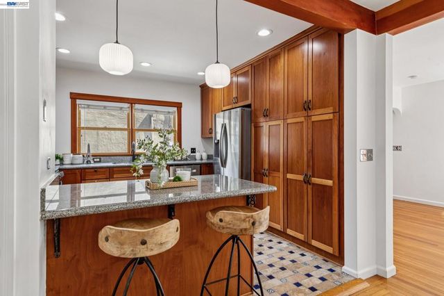 838 Dowling Blvd, San Leandro, CA 94577