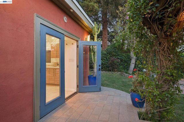 838 Dowling Blvd, San Leandro, CA 94577