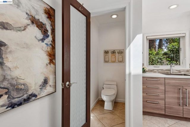 838 Dowling Blvd, San Leandro, CA 94577