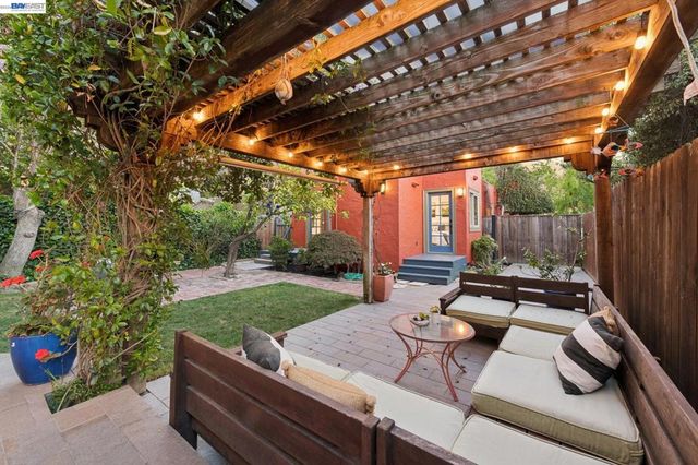 838 Dowling Blvd, San Leandro, CA 94577