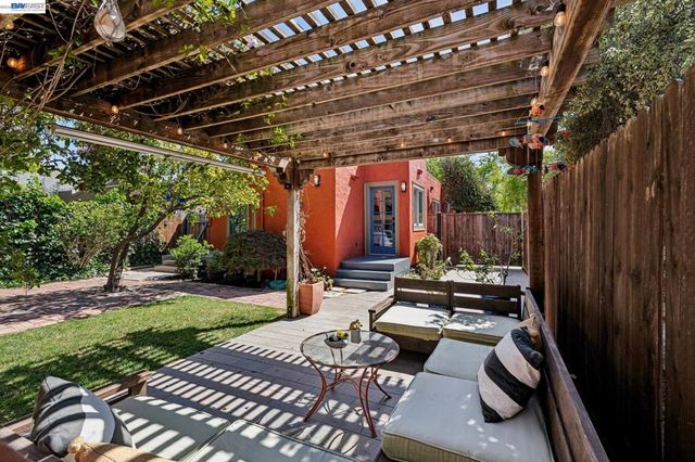 838 Dowling Blvd, San Leandro, CA 94577