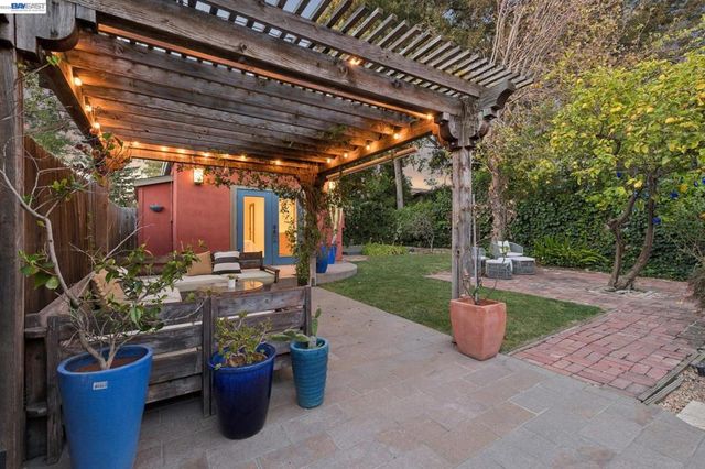 838 Dowling Blvd, San Leandro, CA 94577