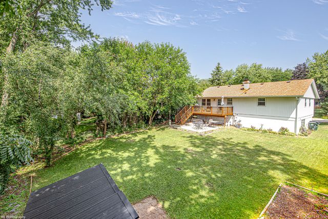 2319 Springhill Lane, Lindenhurst, IL 60046