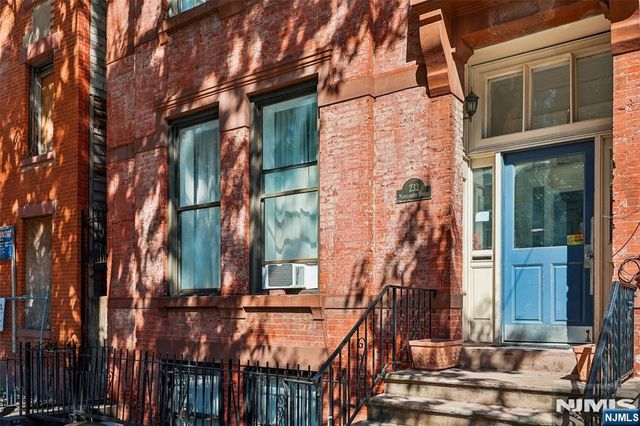 232 Montgomery Street 3, Jersey City, NJ 07302