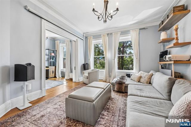232 Montgomery Street 3, Jersey City, NJ 07302