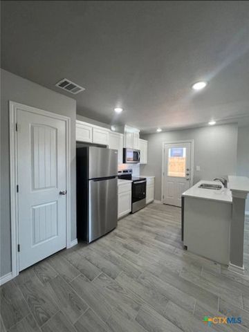 2108 Saulsbury Drive A, Temple, TX 76504