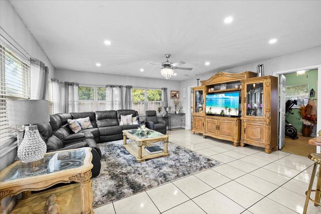 3130 SW 65th Avenue, Miramar, FL 33023