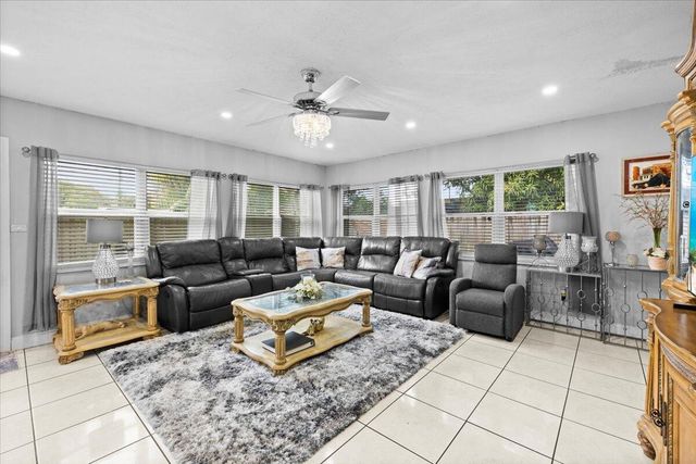 3130 SW 65th Avenue, Miramar, FL 33023