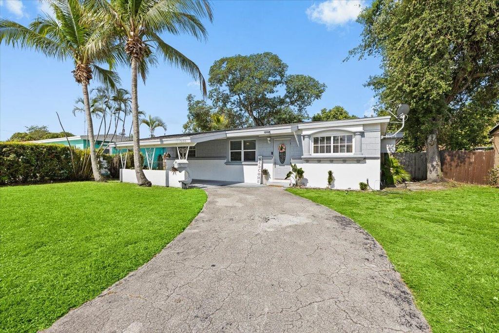 3130 SW 65th Avenue, Miramar, FL 33023