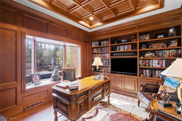 5400 Valley Pky, Brecksville, OH 44141