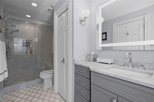 5400 Valley Pky, Brecksville, OH 44141