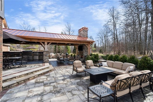 5400 Valley Pky, Brecksville, OH 44141