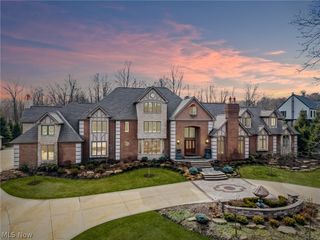 5400 Valley Pky, Brecksville, OH 44141