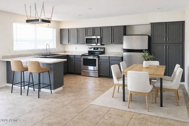 3825 W LIBBY Street, Glendale, AZ 85308