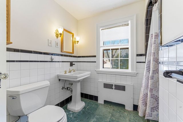 46 Acacia Ave, Newton, MA 02467