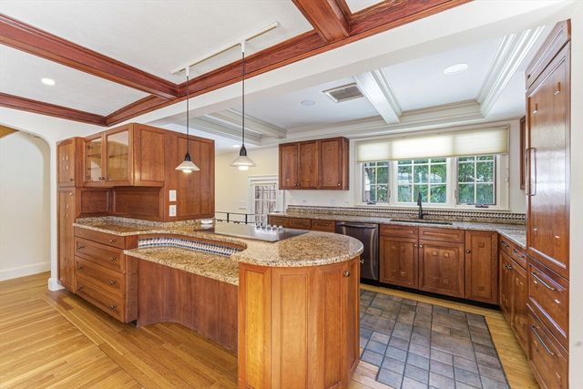 46 Acacia Ave, Newton, MA 02467