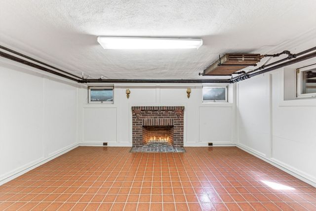 46 Acacia Ave, Newton, MA 02467