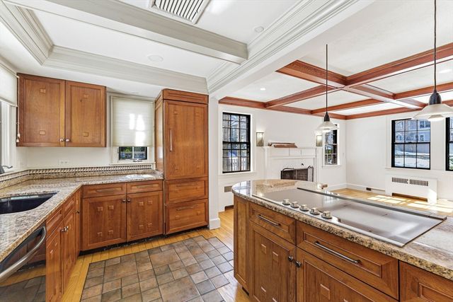 46 Acacia Ave, Newton, MA 02467