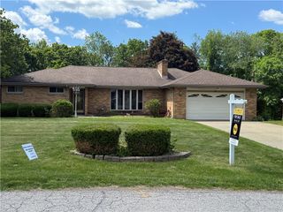 112 Wishart Dr, Brighton Twp, PA 15009