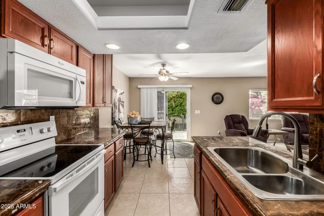 1916 W MORNINGSIDE Drive 73, Phoenix, AZ 85023