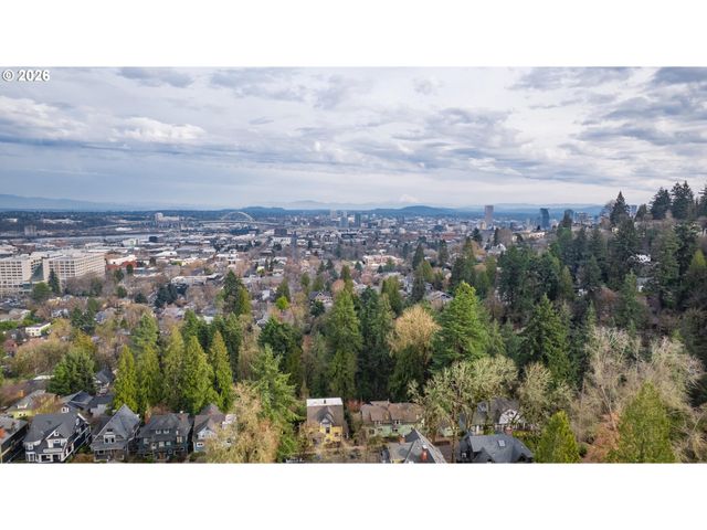 Nw SAVIER St, Portland, OR 97210