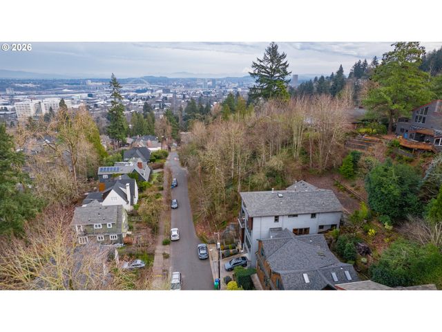 Nw SAVIER St, Portland, OR 97210