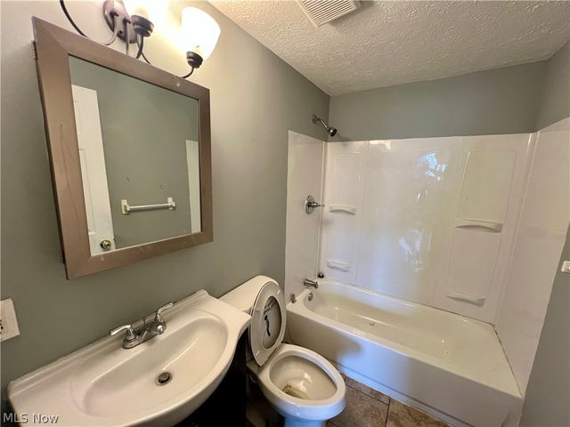 3059 E 73rd Street, Cleveland, OH 44104
