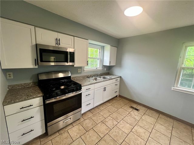 3059 E 73rd Street, Cleveland, OH 44104